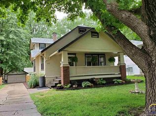 637 SW Grandview Ave, Topeka, KS 66606