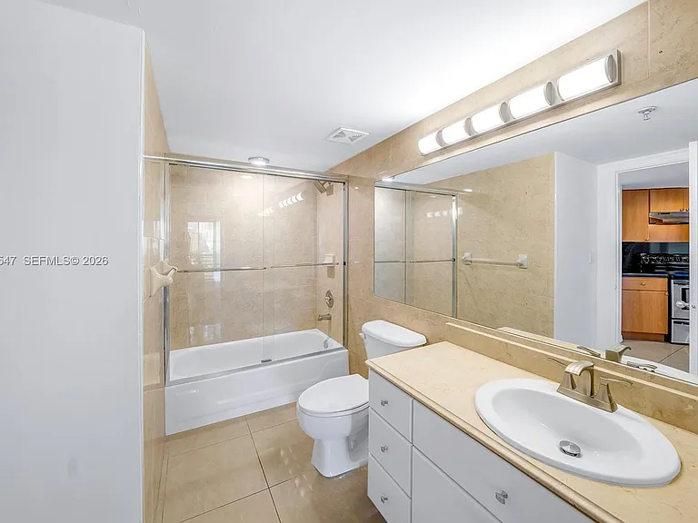 2400 SW 3rd Ave #706 — Photo 18