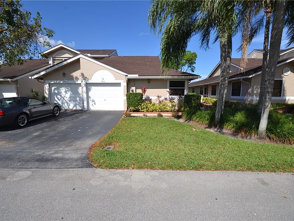 1st image of 1212 W W Lakes #1212