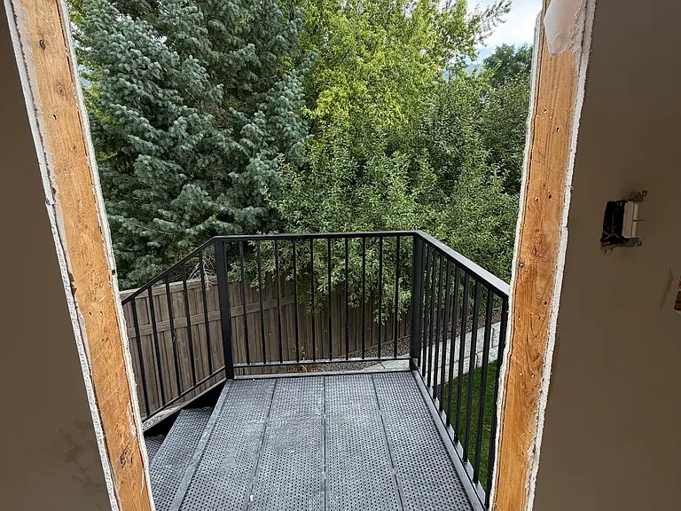 E Watkins Cir — Photo 8