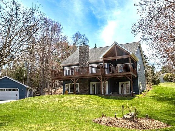 2nd image of 626 Montague Rd