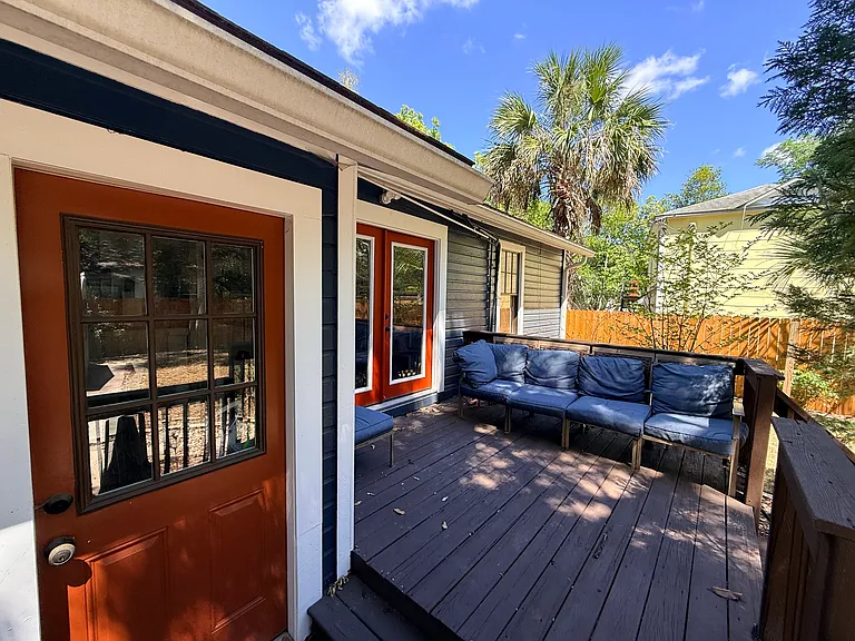 2534 Gilmore St — Photo 16