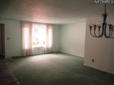 4th image of 3823 Amherst Ave