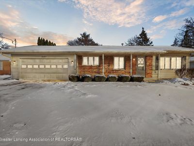 1005 S Swegles St, Saint Johns, MI, 48879