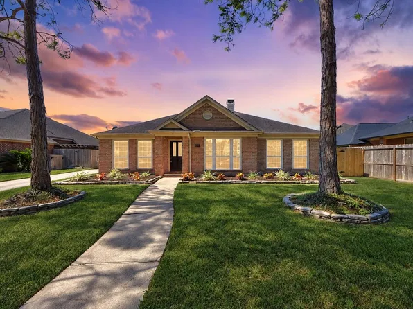 2914 Laguna Shores Ln, League City, TX 77573