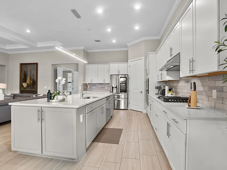 8324 Pedigree Cir — Photo 18