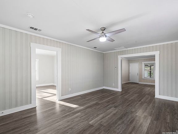 5th image of 338 W HARLAN AVE