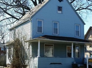 1456 Coutant Ave, Lakewood, OH