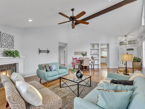 2nd image of 790 Orinda Ct