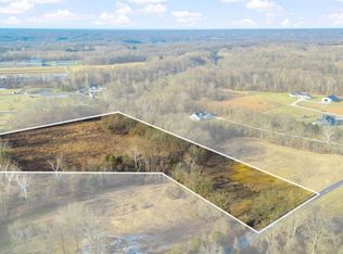 8 Summit Rd, Batavia, OH 45103