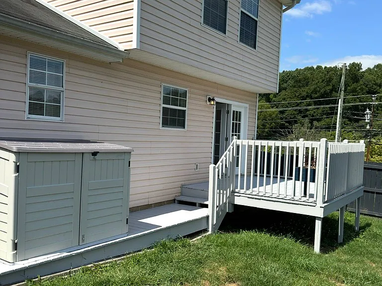 105 Boardwalk — Photo 6