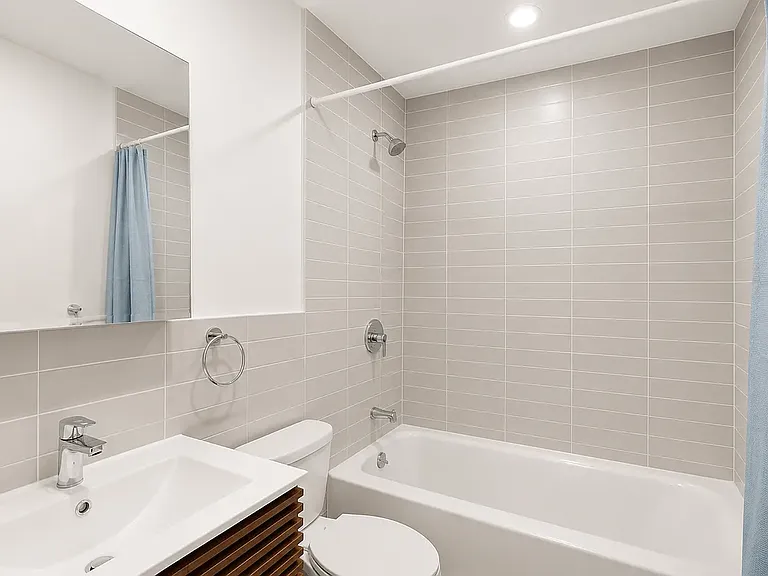 1113 Herkimer St #1A — Photo 8