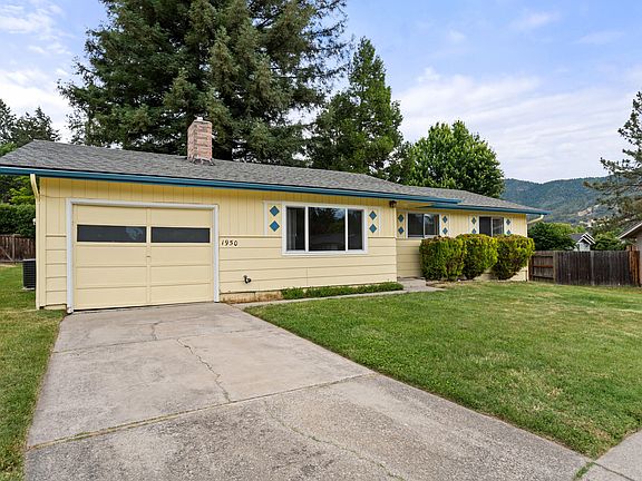 2nd image of 1950 NW Michelle Way