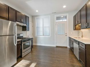 1944 W Nelson St #2E, Chicago, IL 60657