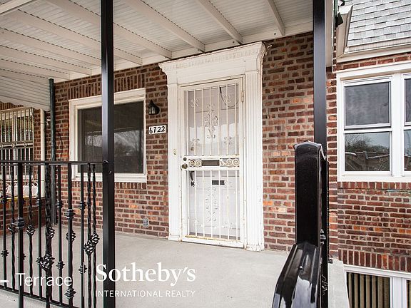 2nd image of 6722 Selfridge St