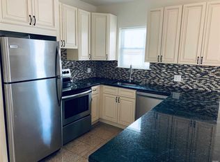 166-16 17th Ave #1, Whitestone, NY 11357