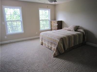5th image of 195 Wynterhall Dr