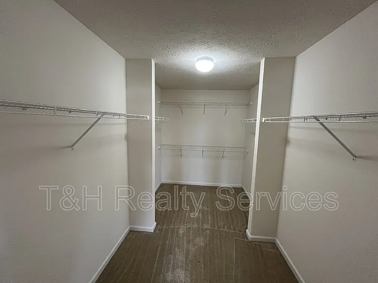 11423 Mears Dr — Photo 18