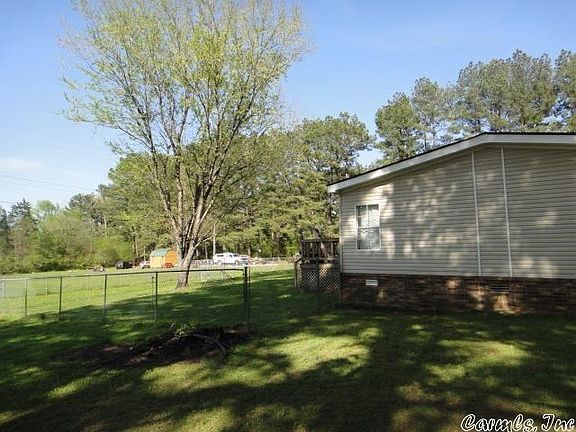 3rd image of 153 Cindy Ln
