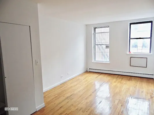 Rented by Citi Habitats | media 32