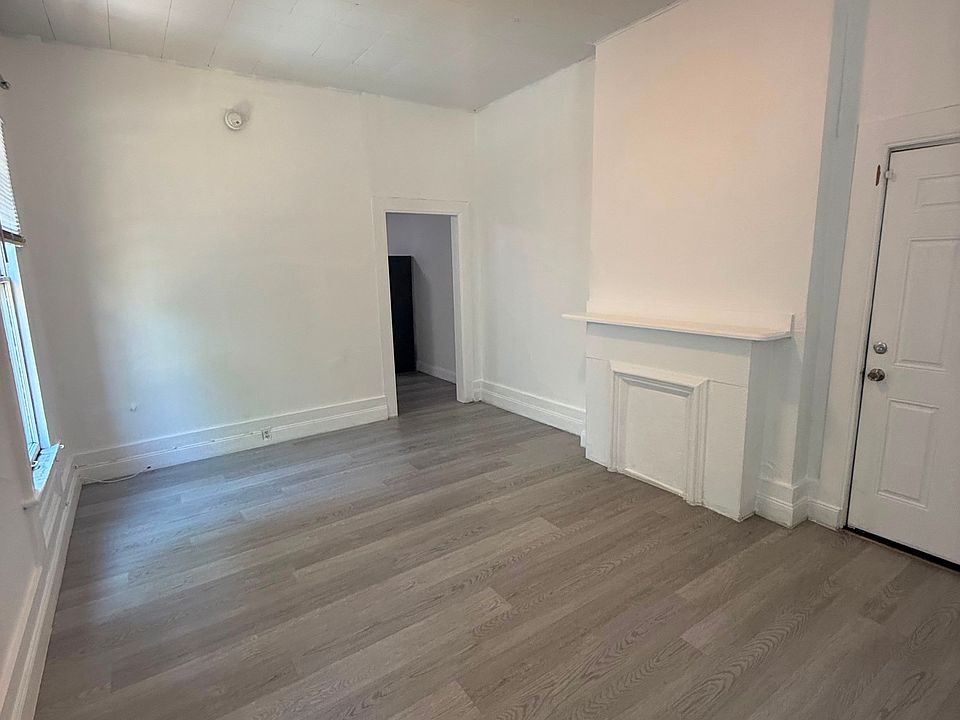 1st image of 205 S Grove St #4