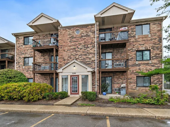 2249 Nichols Rd #28D, Arlington Heights, IL 60004