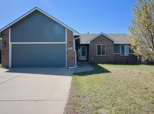 1712 N Cleary Ln, Goddard, KS 67052