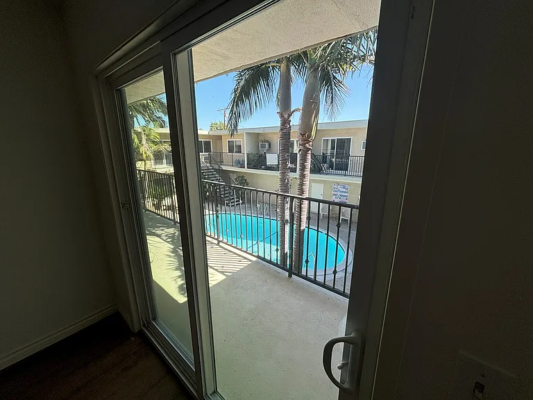 8740 Owensmouth Ave #9 — Photo 11