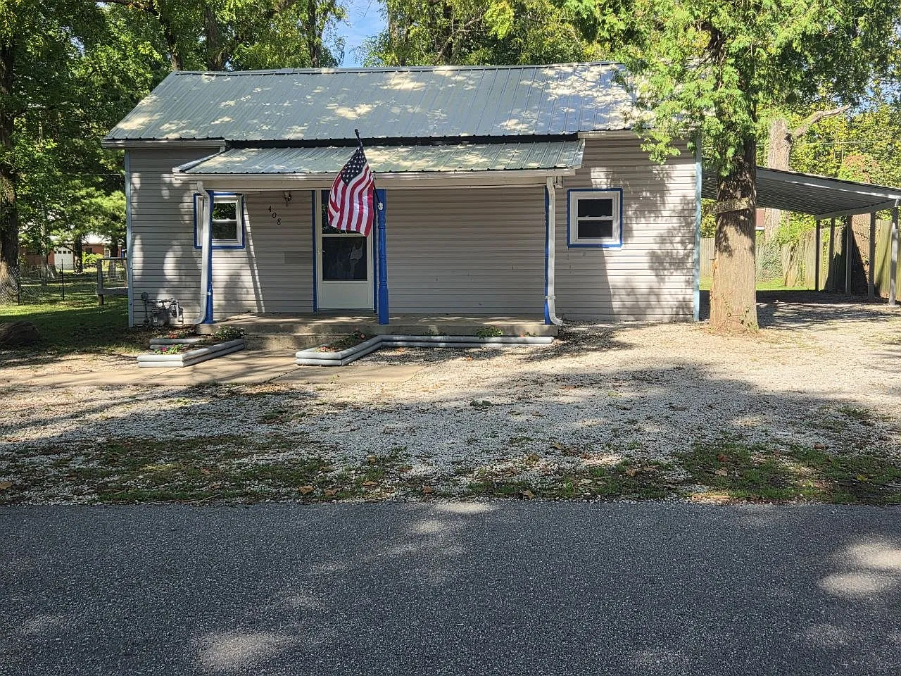 1 bed, 1200 sqft, $1,250 — Photo 1