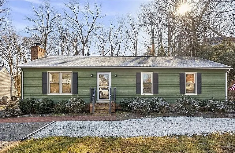 6295 Banshire Dr — Photo 1