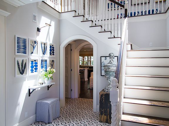 4th image of 375 San Mateo Dr