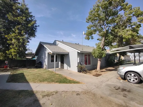 1452 S College Ave APT 109, Dinuba, CA 93618