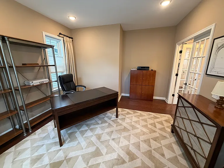 528 Kerry Ct — Photo 6