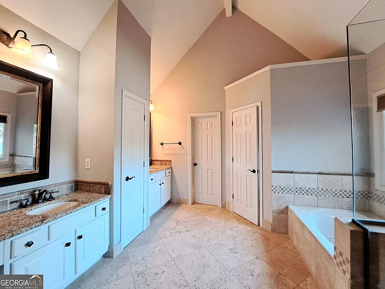 2242 Lenox Walk NE — Photo 41
