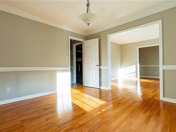 4th image of 4616 Schooner Blvd