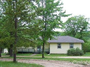 169 Bobcat Ln, Oldfield, MO 65720