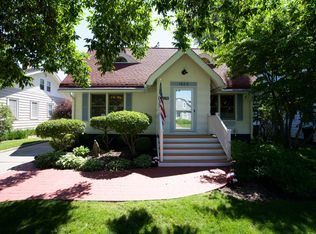 1923 Forres Ave, Saint Joseph, MI 49085