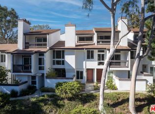 17253 Palisades Cir, Pacific Palisades, CA 90272