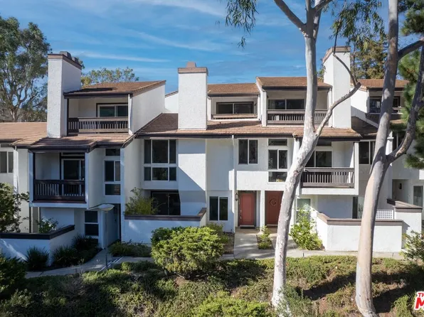 17253 Palisades Cir, Pacific Palisades, CA 90272