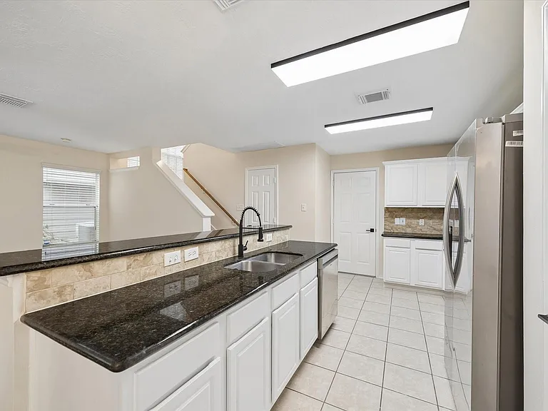 7 Wineberry Pl — Photo 9