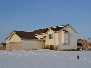 57037 Country View Ln, Pine City, MN 55063
