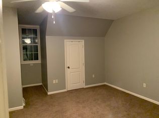 32 Middle Creek Rd, Lititz, PA 17543