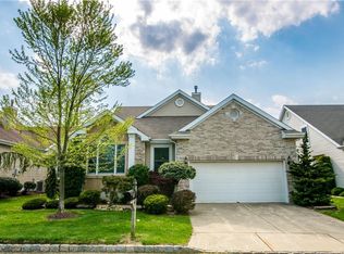 75 Harwood Rd, Monroe Township, NJ 08831