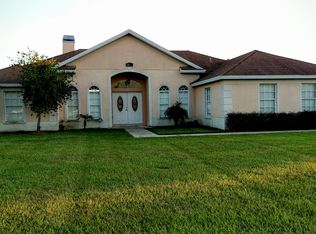 2821 Nesmith Estates Ln, Plant City, FL 33566