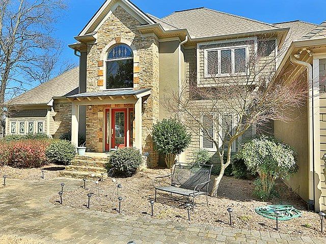 1st image of 4326 Highborne Dr NE