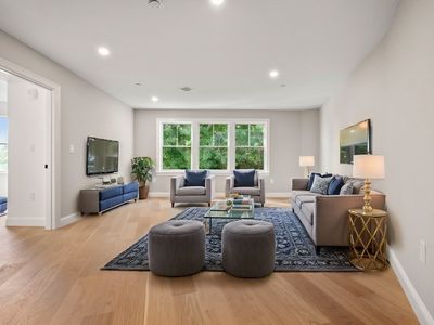 5205 Washington St #403, West Roxbury, MA, 02132