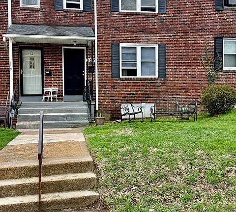 2nd image of 108 E 35th St