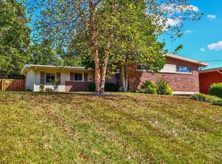 1132 Rosetree Ln, Cincinnati, OH 45230