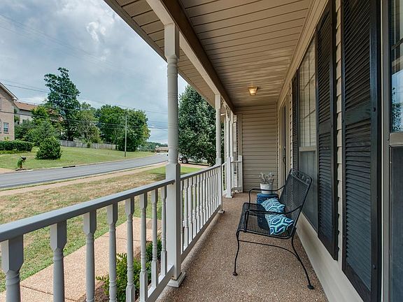2nd image of 2401 Rollett Ct