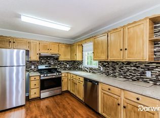 33 Fox Ridge Ct, Dallas, GA 30157